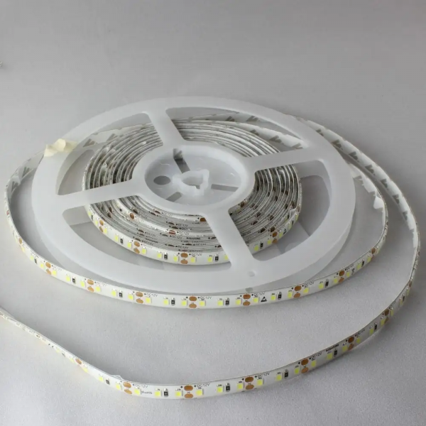LED стрічка RN68C0TA-B, 6000K, 8.6W, 2835, 120 шт, IP65, 12V, 630LM